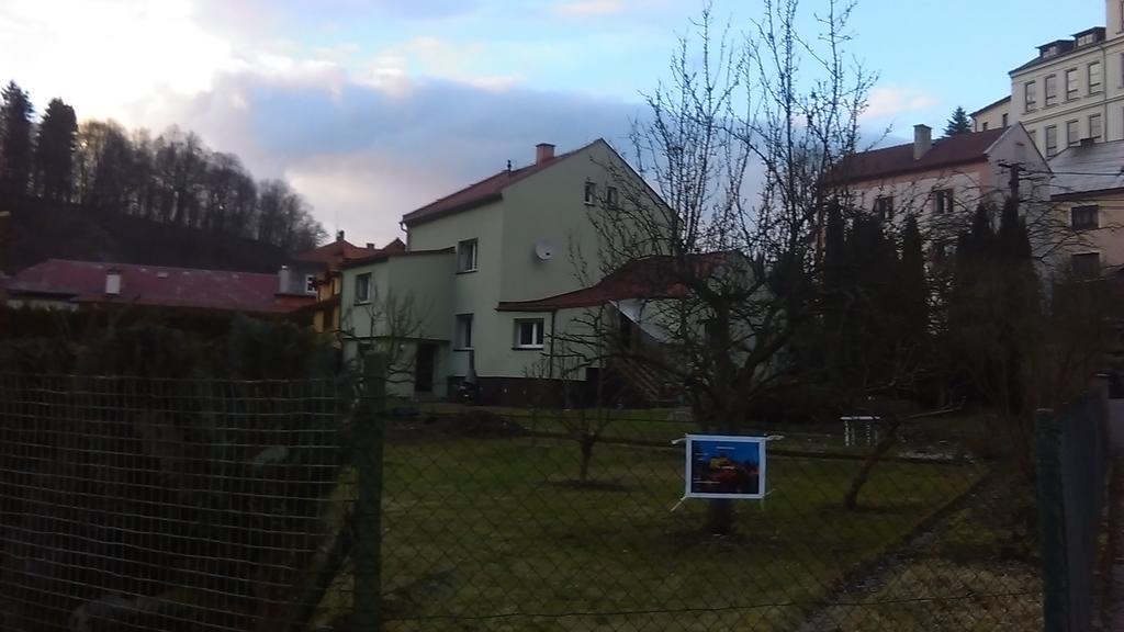 Apartment U Sarky Локет Экстерьер фото